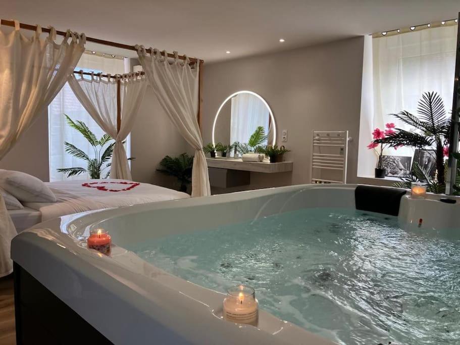 Jungle Secret Spa Nuit Insolite Giromagny Bagian luar foto